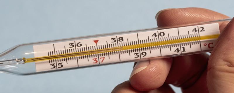 水银温度计腋下测量需要几分钟（水银温度计腋下测量需要几分钟最准）