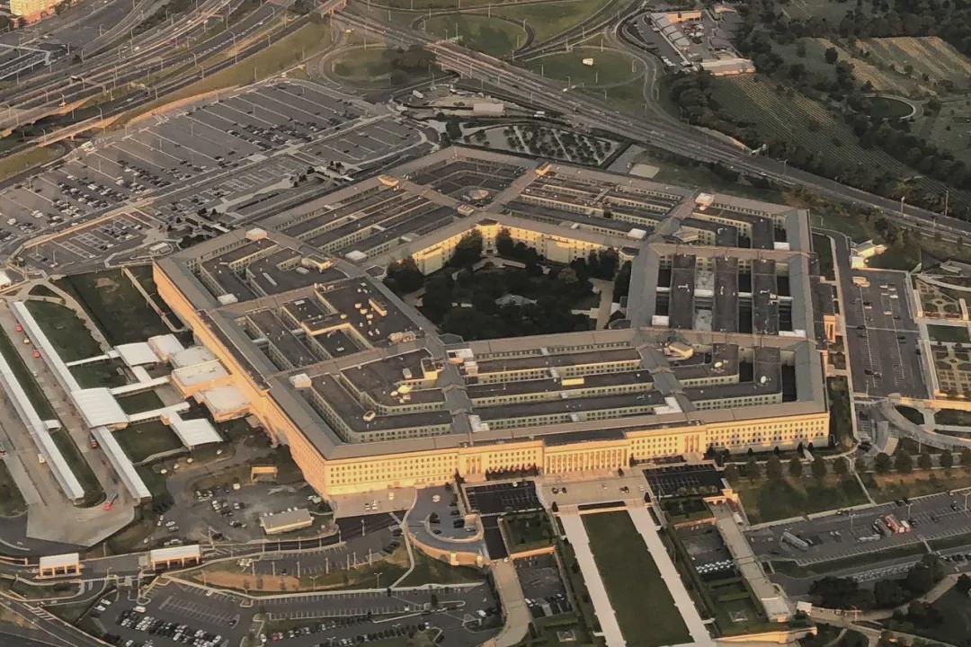 刘和平:美国加速向台湾交付武器 刘和平谈美国大选